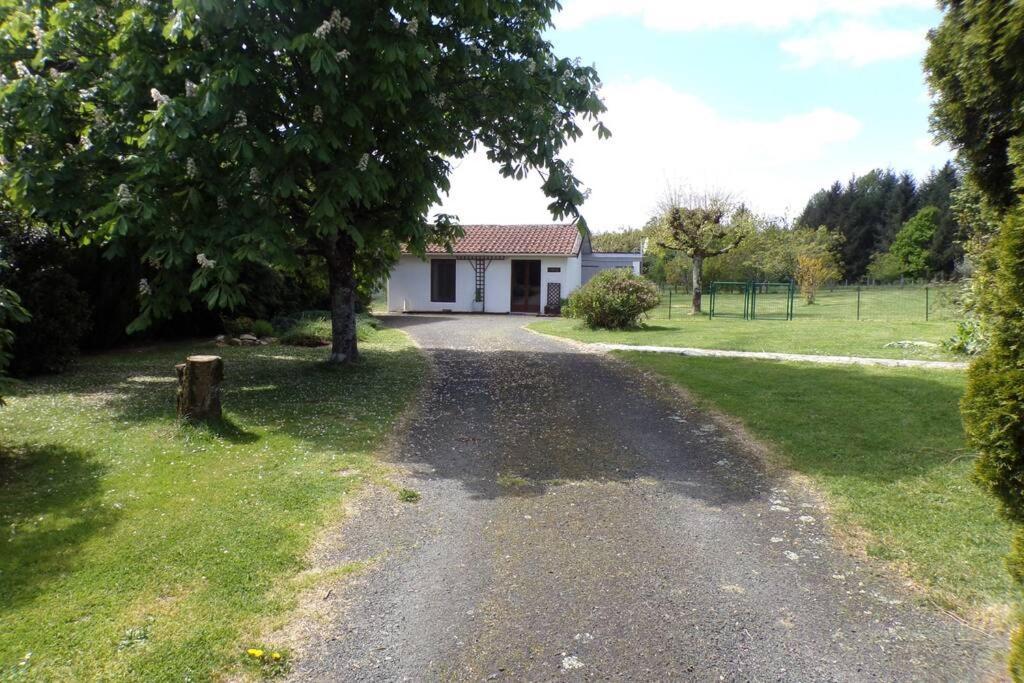 Breesfalt Gite Accomodation Villa Maisonnais-Sur-Tardoire Exterior photo