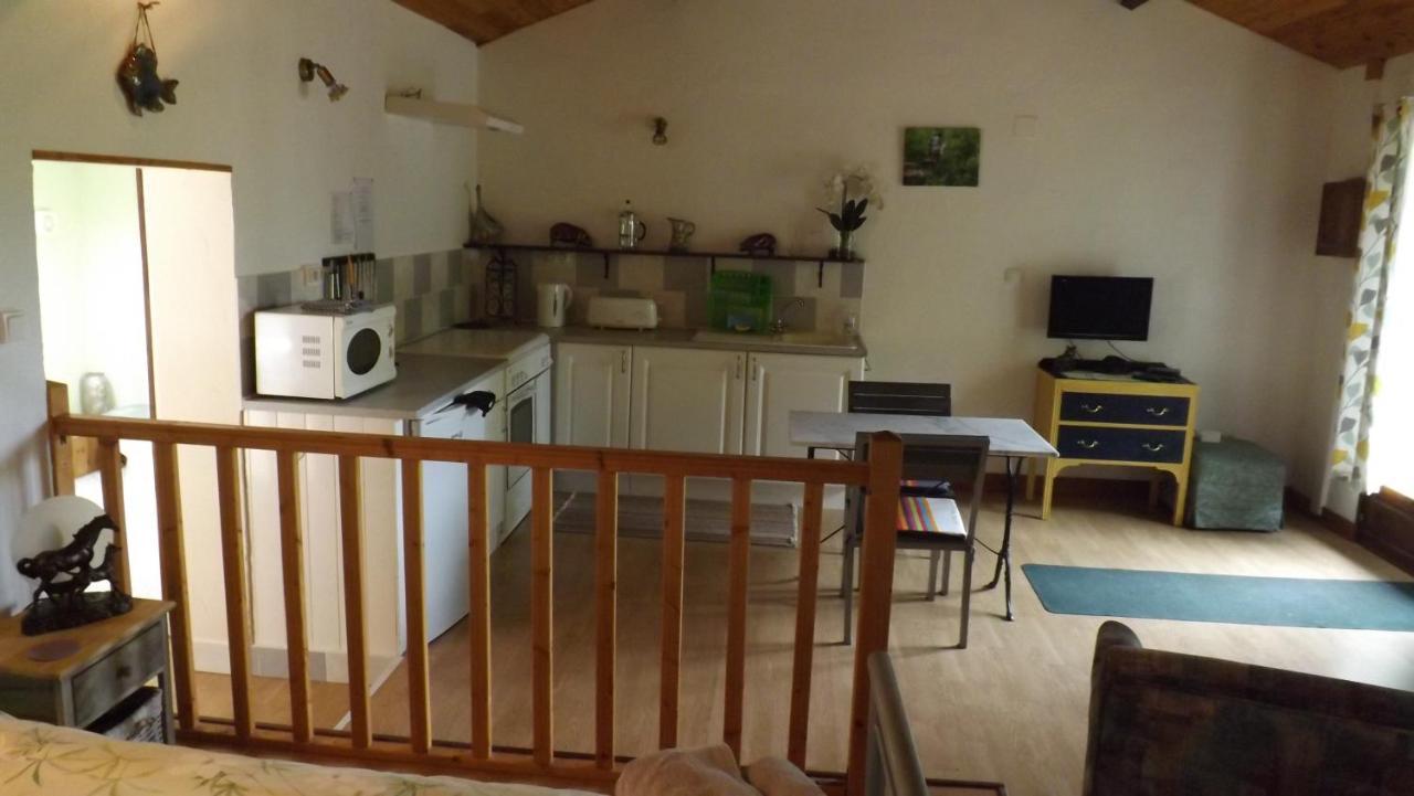 Breesfalt Gite Accomodation Villa Maisonnais-Sur-Tardoire Exterior photo